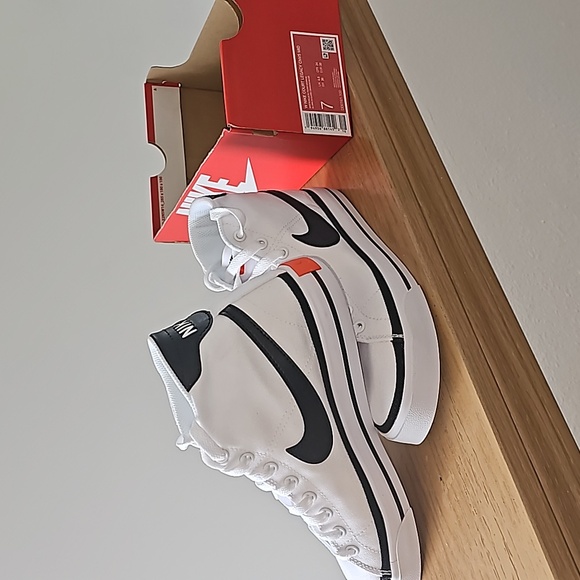 Nike Shoes - 🚨SALE🚨Nike Court Legacy Canvas Mid